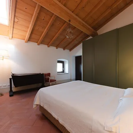 Corte Castello Konukevi Affi