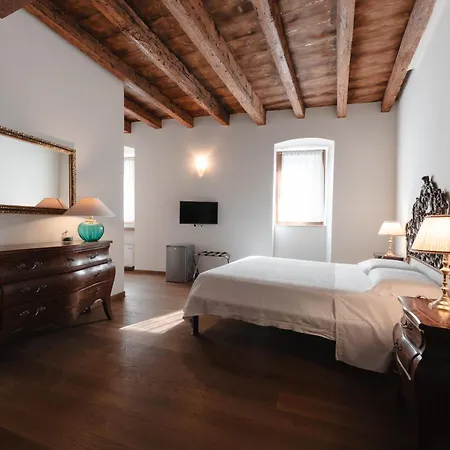 Corte Castello Affi