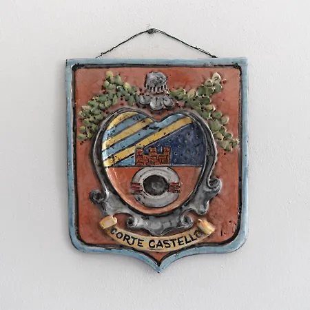 Corte Castello Konukevi Affi